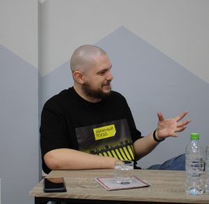 «Книжный поезд» уже в пути: встреча с волгоградским блогером Анатолием Ерофеевым